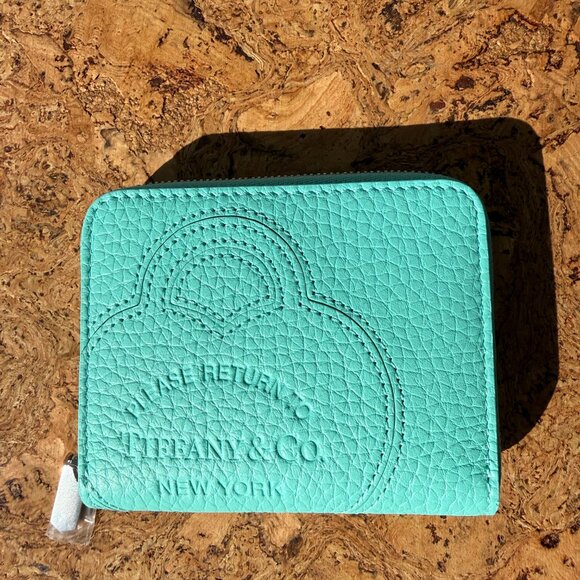 NEW TIFFANY SMALL WALLET AUTHENTIC - Picture 3 of 5